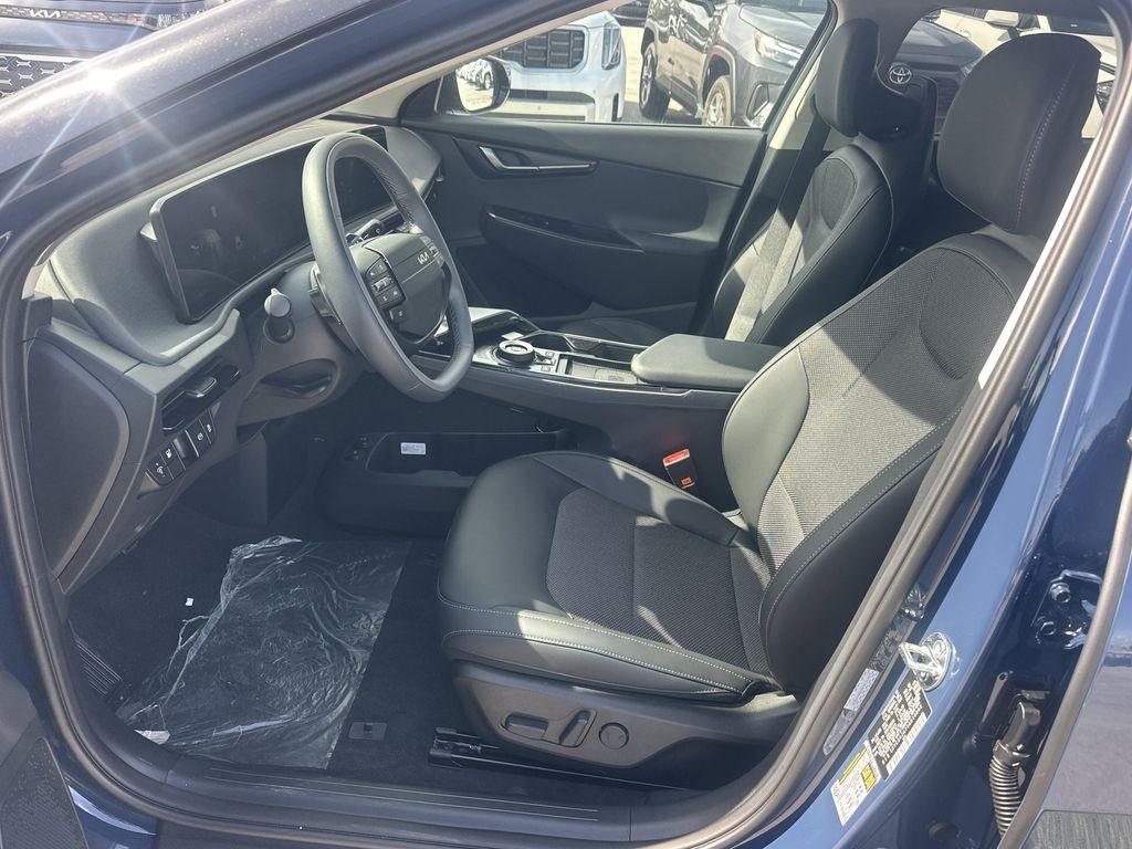 new 2025 Kia EV6 car, priced at $43,110
