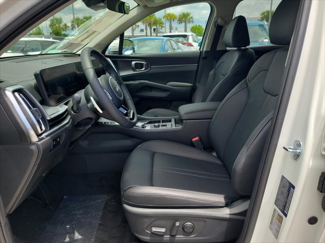 new 2025 Kia Sorento Hybrid car, priced at $42,190