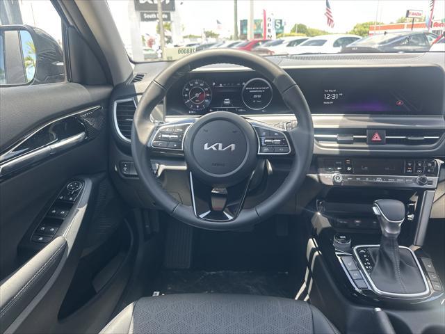 new 2025 Kia Seltos car, priced at $28,255