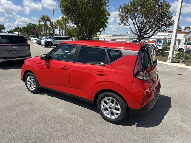 new 2025 Kia Soul car, priced at $22,054