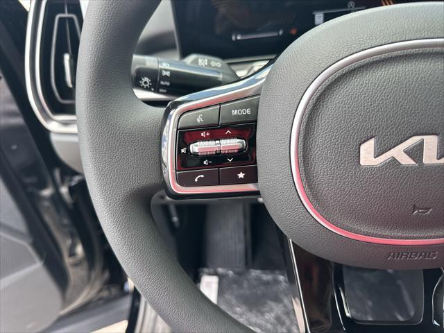 new 2025 Kia Sorento car, priced at $33,735