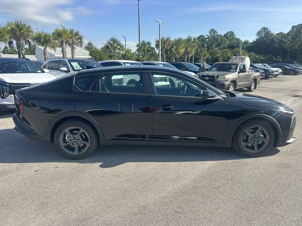 new 2025 Kia K4 car, priced at $23,888