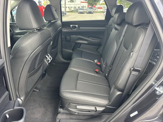 new 2025 Kia Sorento car, priced at $37,862