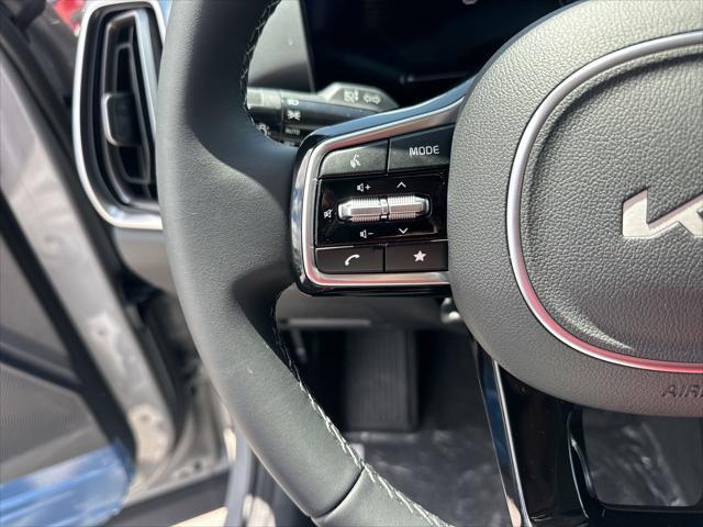 new 2025 Kia Sorento car, priced at $38,739