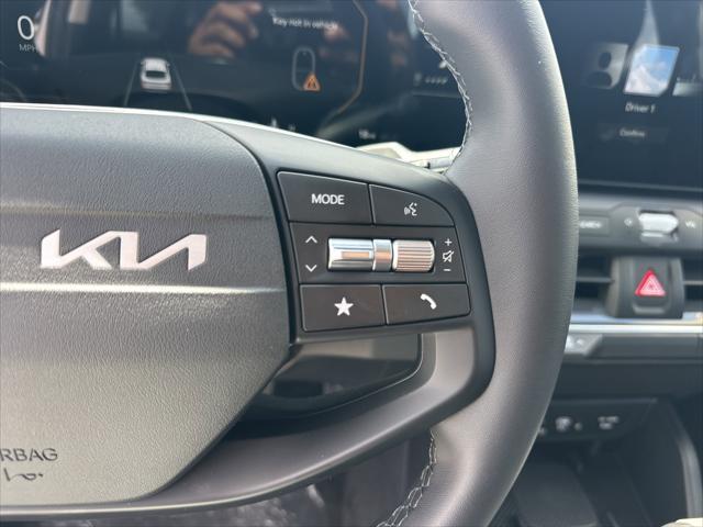 new 2025 Kia K4 car, priced at $25,294