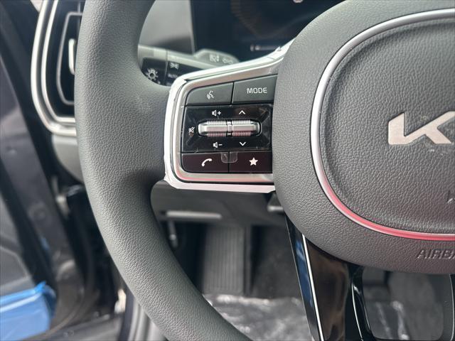 new 2025 Kia Sorento car, priced at $33,398
