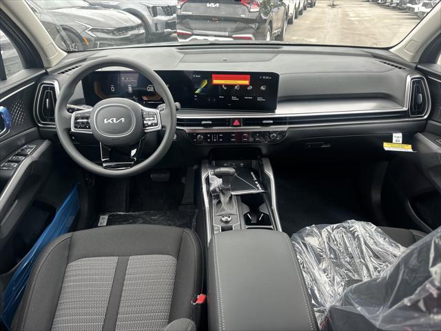 new 2025 Kia Sorento car, priced at $33,398
