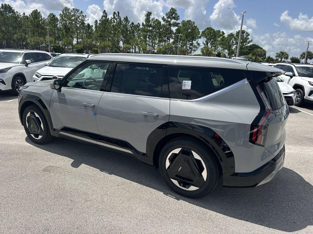 new 2026 Kia EV9 car, priced at $62,075
