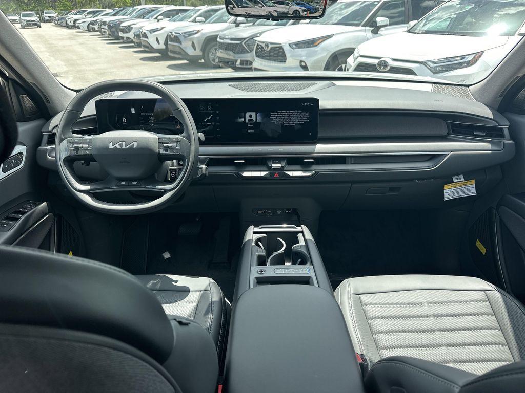 new 2026 Kia EV9 car, priced at $62,075