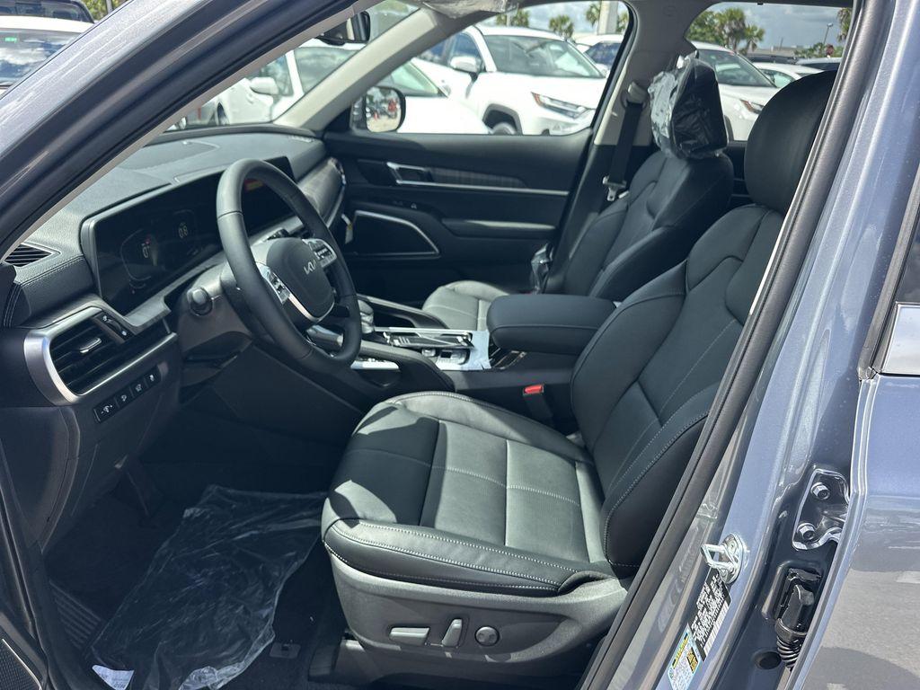 new 2025 Kia Telluride car, priced at $44,720