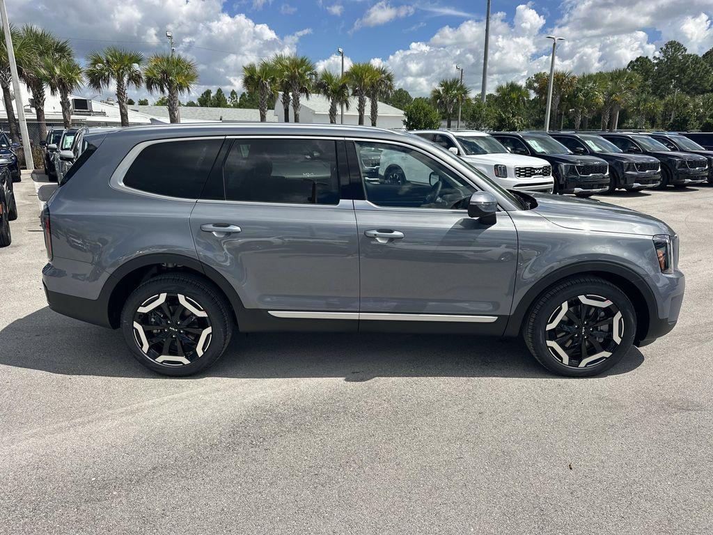 new 2025 Kia Telluride car, priced at $44,720