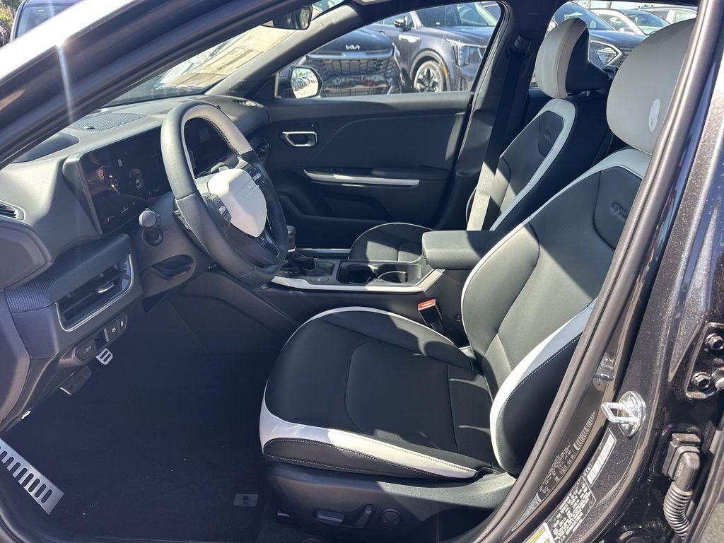 new 2025 Kia K4 car, priced at $29,475