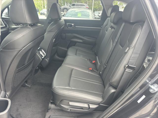 new 2025 Kia Sorento car, priced at $36,635