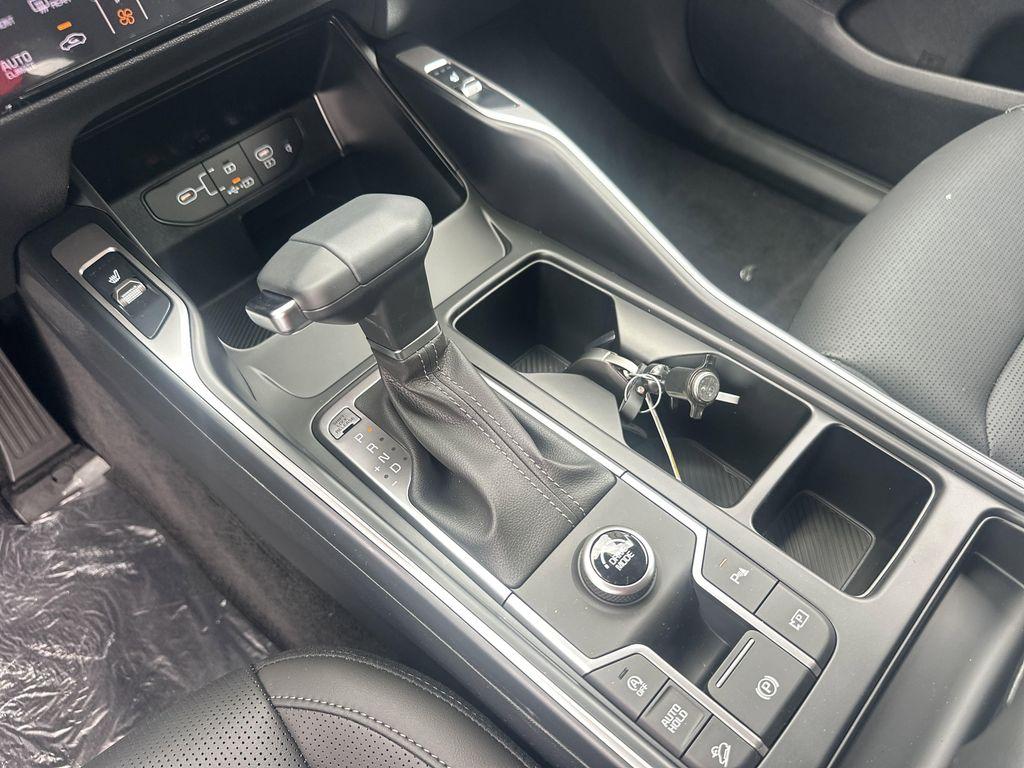 new 2025 Kia Sorento car, priced at $35,536