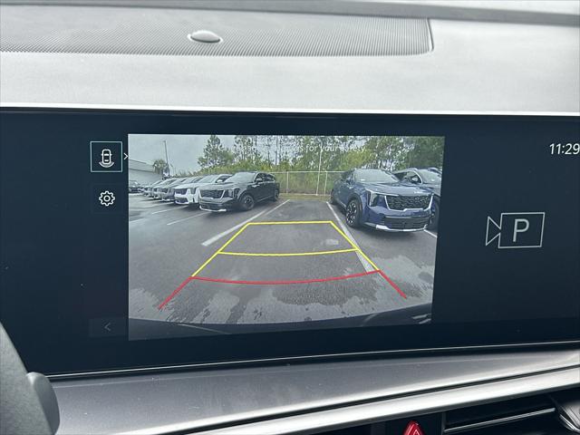 new 2025 Kia Sorento car, priced at $33,735