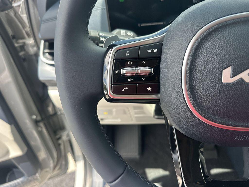 new 2026 Kia Carnival Hybrid car, priced at $45,385