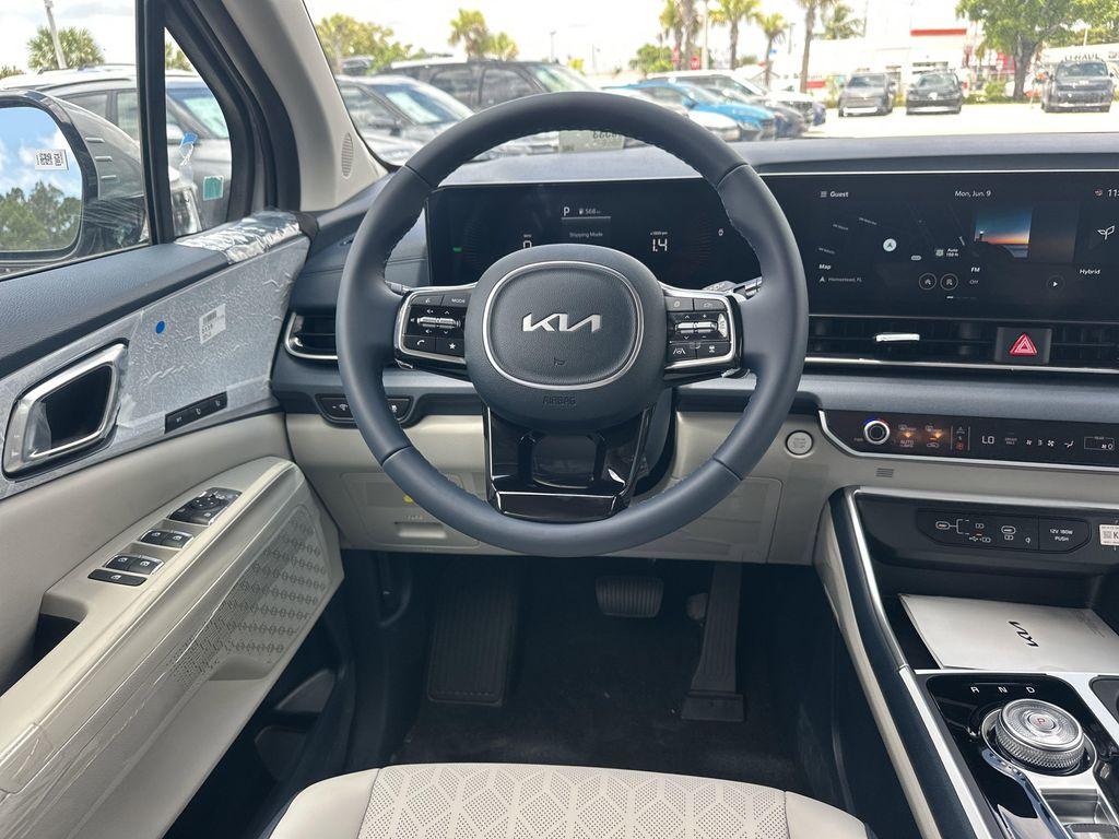 new 2026 Kia Carnival Hybrid car, priced at $45,385