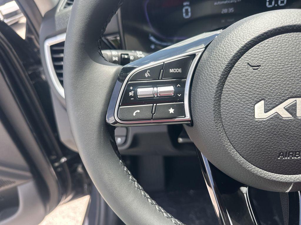 new 2025 Kia Seltos car, priced at $27,500
