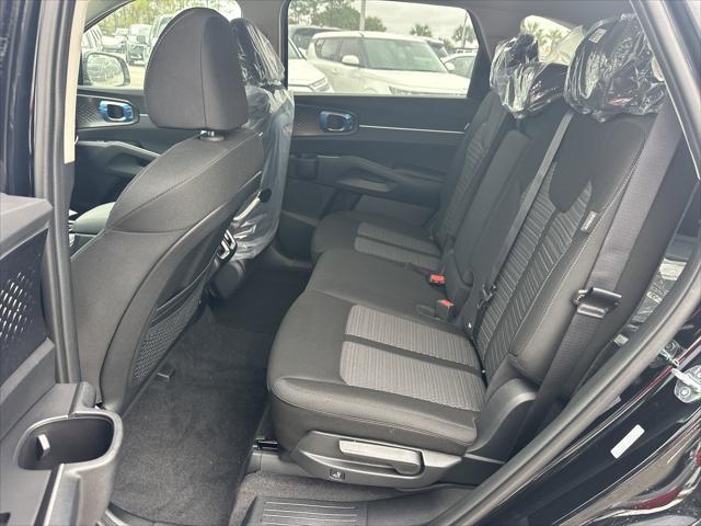 new 2025 Kia Sorento car, priced at $33,735