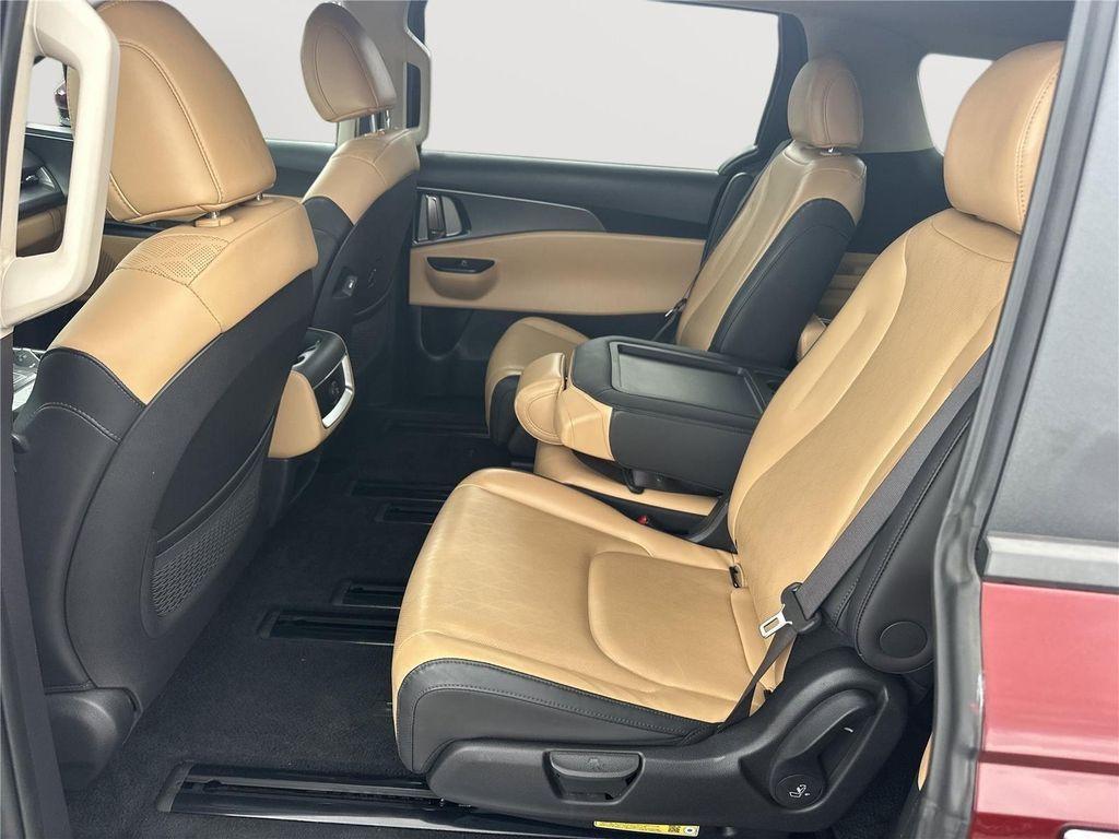 used 2024 Kia Carnival car, priced at $30,178