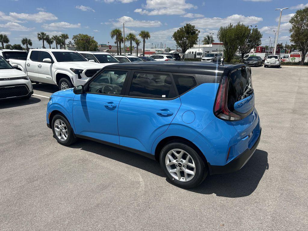 new 2025 Kia Soul car, priced at $23,611