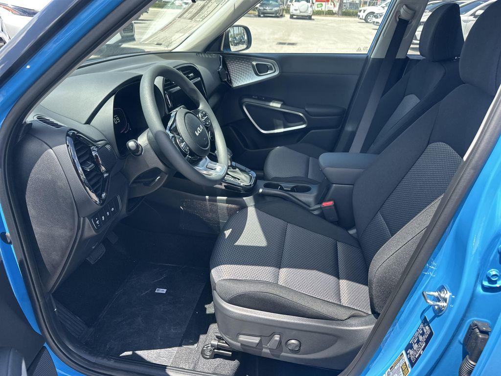 new 2025 Kia Soul car, priced at $23,611