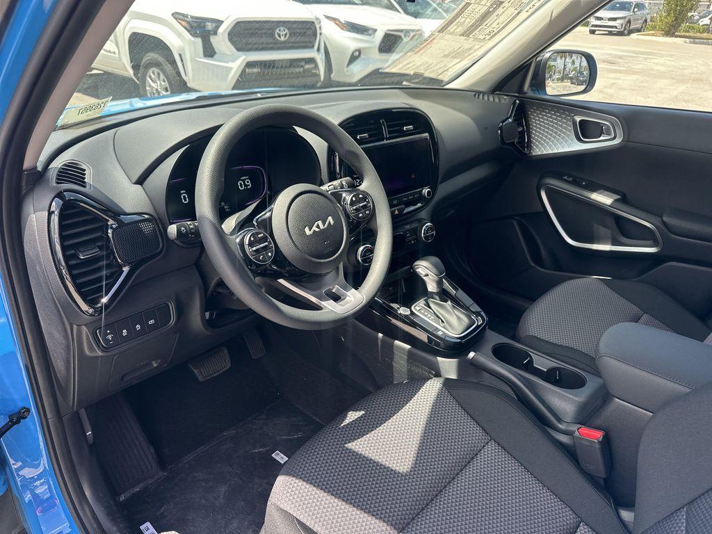 new 2025 Kia Soul car, priced at $23,611