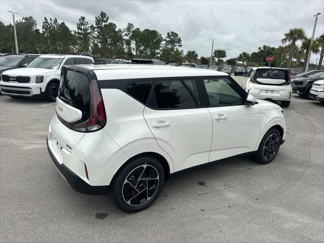 new 2025 Kia Soul car, priced at $26,138