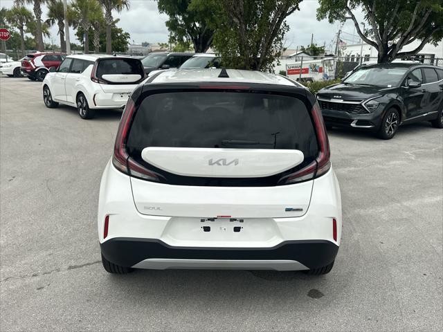 new 2025 Kia Soul car, priced at $26,138