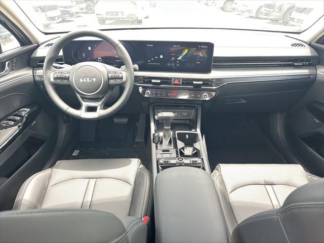 new 2025 Kia K5 car, priced at $35,754