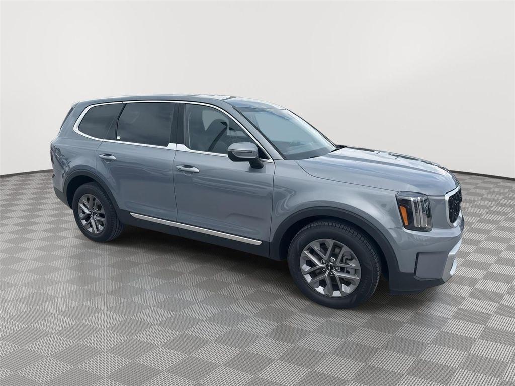 used 2023 Kia Telluride car, priced at $28,099