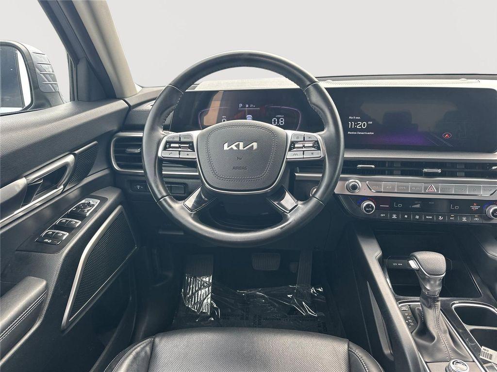 used 2023 Kia Telluride car, priced at $28,099