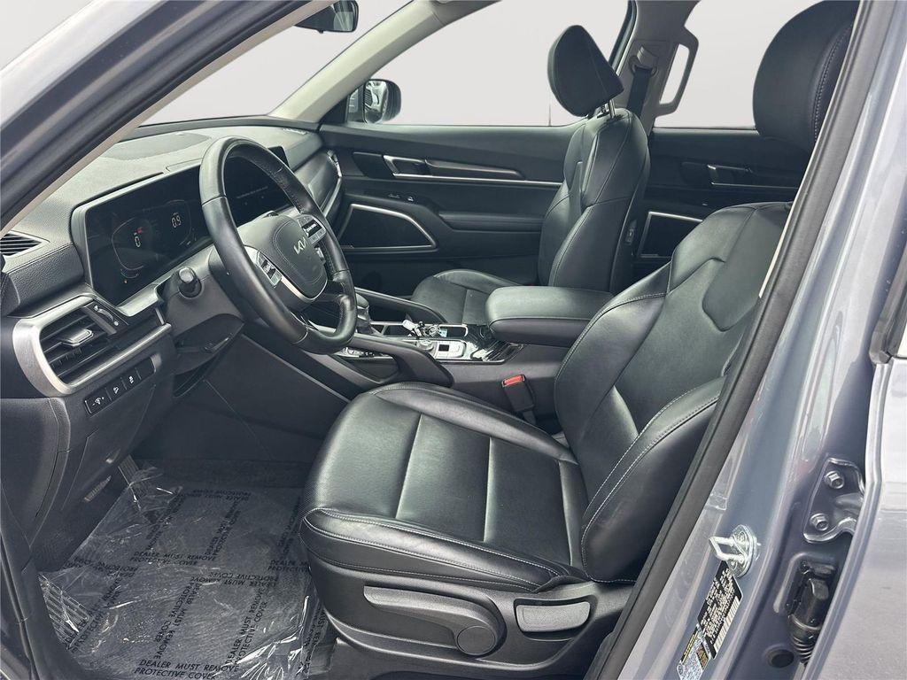 used 2023 Kia Telluride car, priced at $28,099