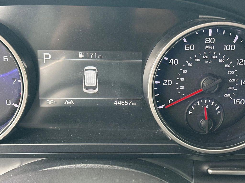 used 2024 Kia Carnival car, priced at $29,684