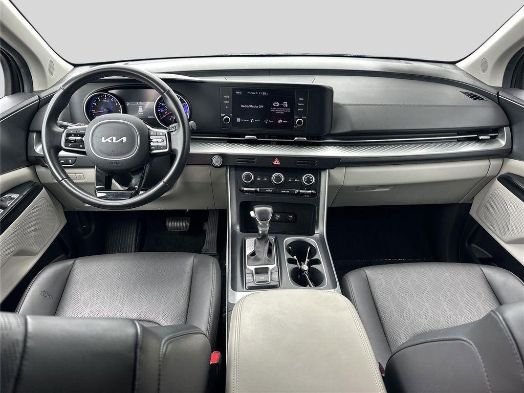 used 2024 Kia Carnival car, priced at $29,684