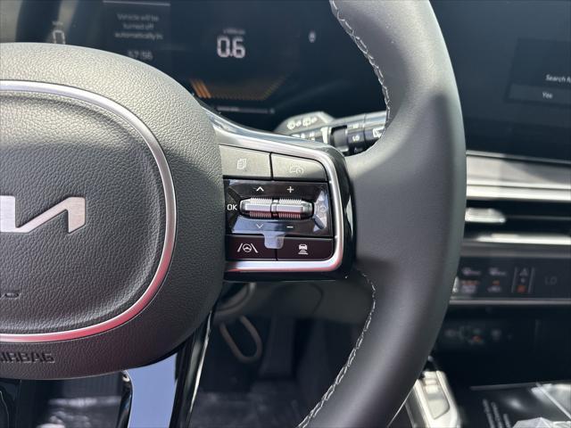 new 2025 Kia Sorento car, priced at $38,635