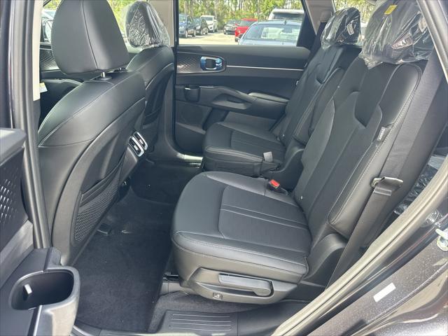new 2025 Kia Sorento car, priced at $41,135
