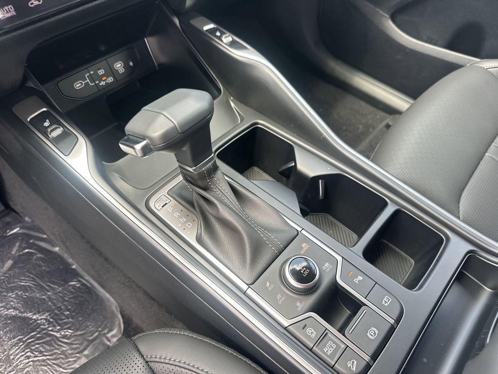 new 2025 Kia Sorento car, priced at $37,565
