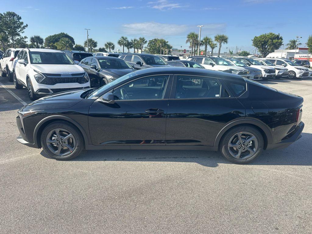 new 2025 Kia K4 car, priced at $23,888