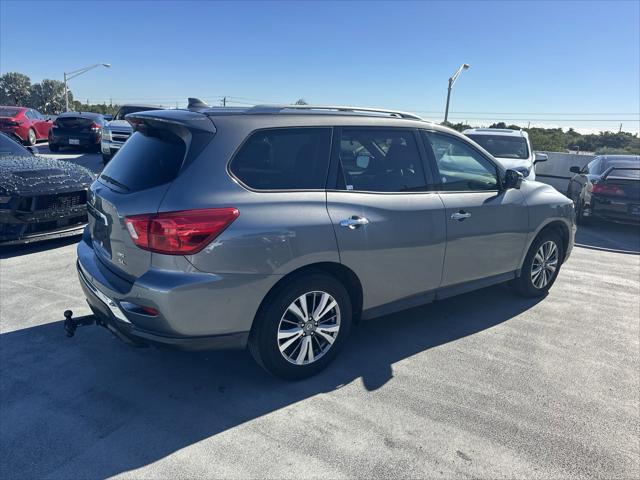 used 2020 Nissan Pathfinder car, priced at $17,274