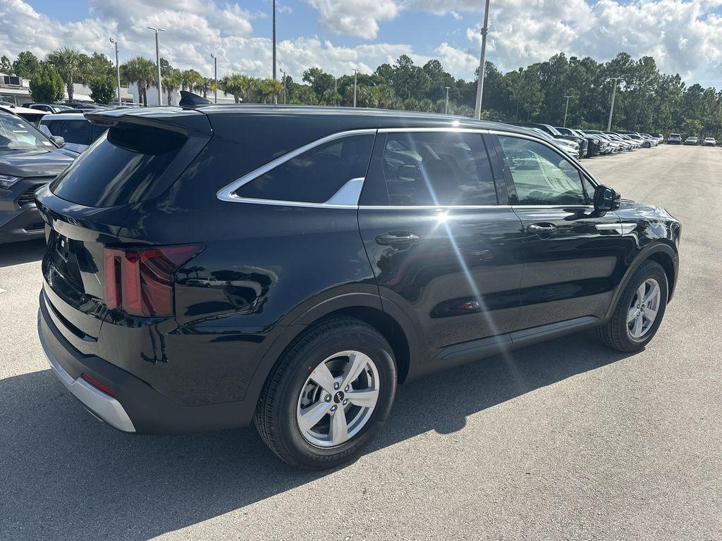new 2026 Kia Sorento car, priced at $33,980
