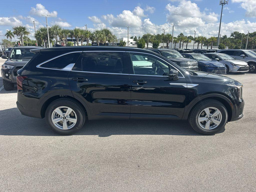 new 2026 Kia Sorento car, priced at $33,980