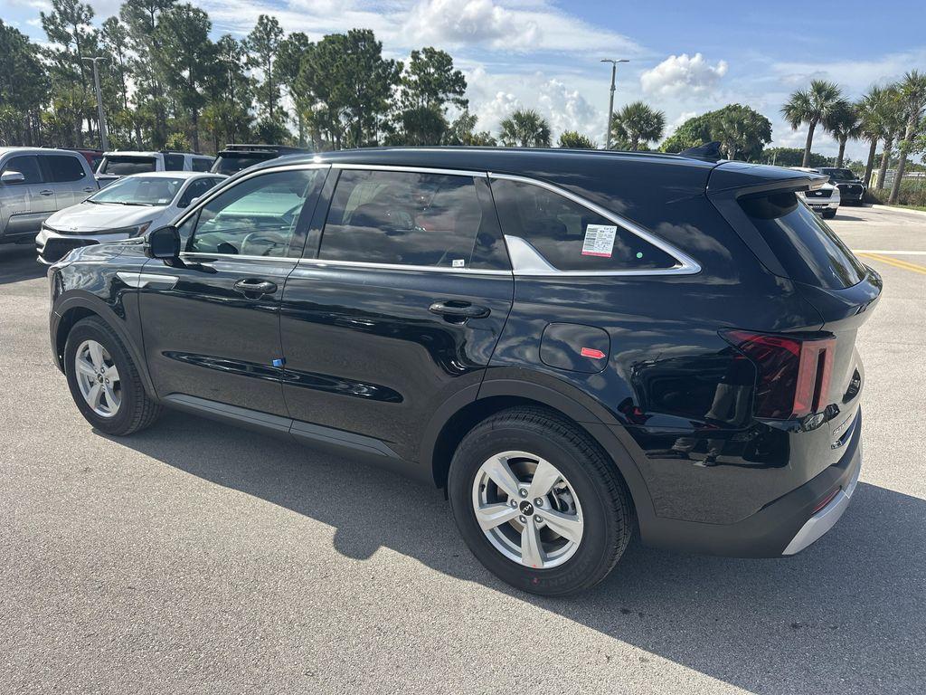 new 2026 Kia Sorento car, priced at $33,980