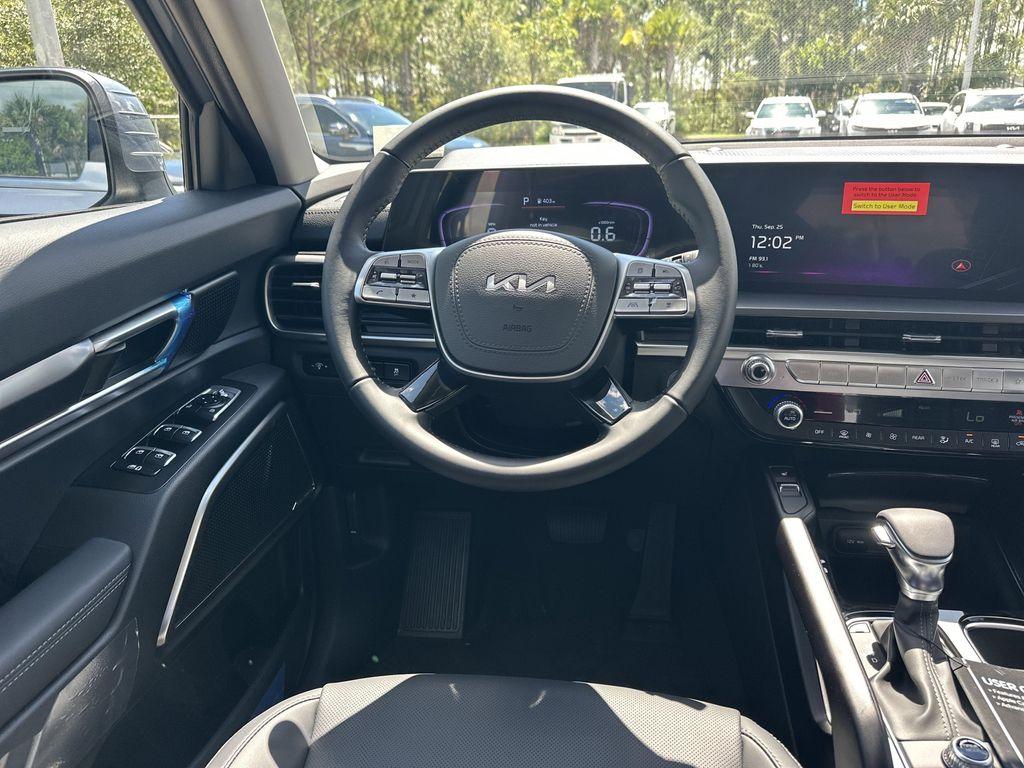 new 2025 Kia Telluride car, priced at $41,220