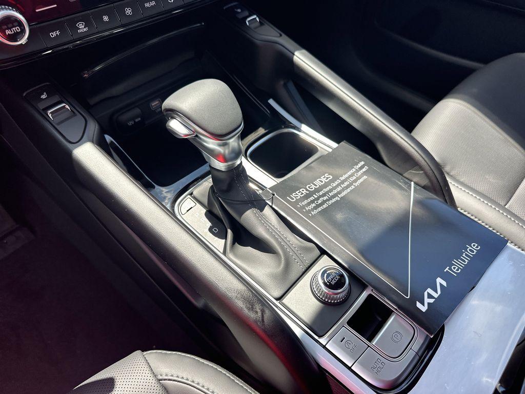 new 2025 Kia Telluride car, priced at $41,220