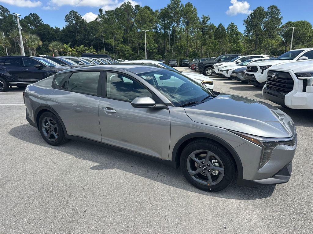 new 2025 Kia K4 car, priced at $23,877