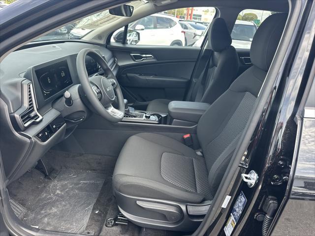 new 2025 Kia Sportage car, priced at $30,452