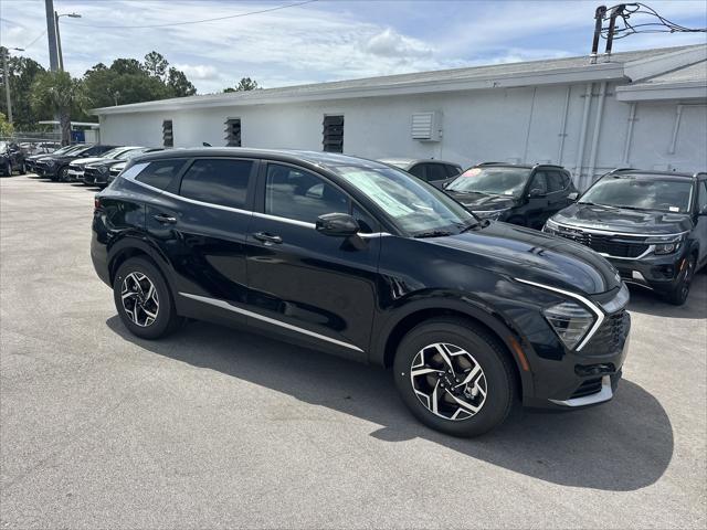 new 2025 Kia Sportage car, priced at $30,452