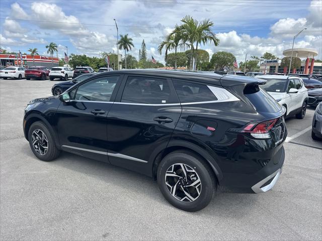 new 2025 Kia Sportage car, priced at $30,452