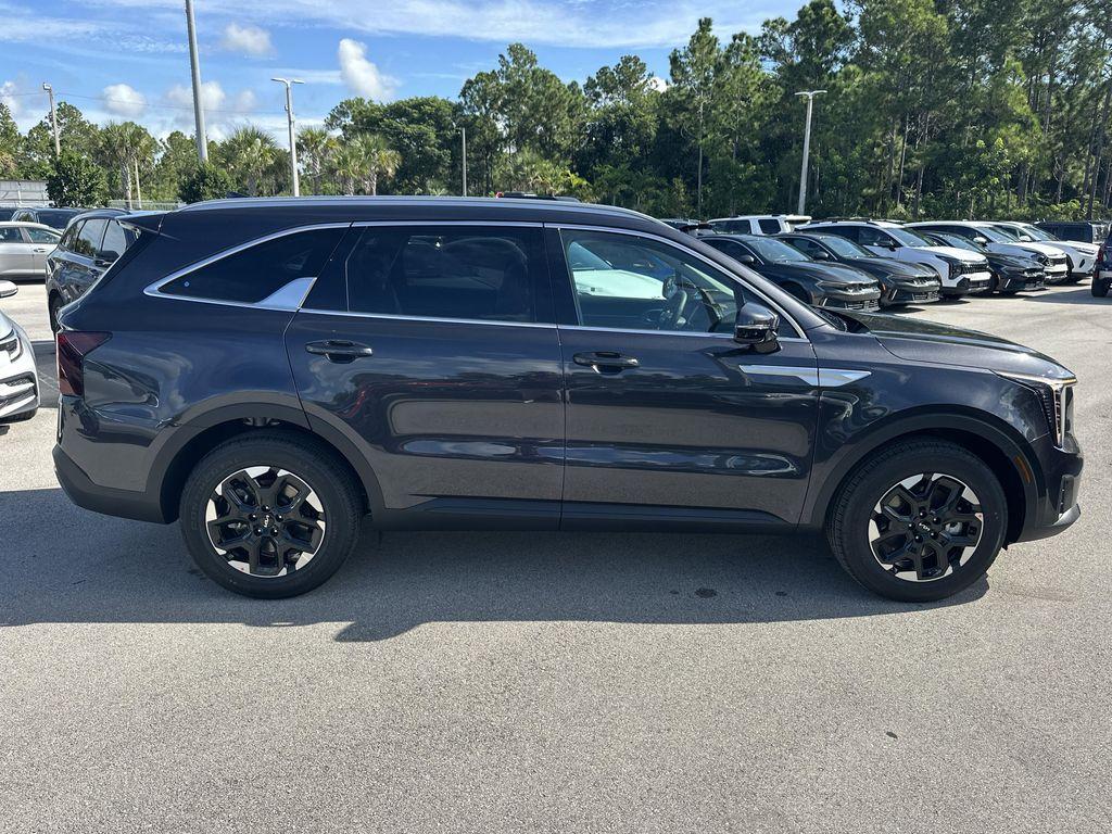 new 2026 Kia Sorento car, priced at $38,335